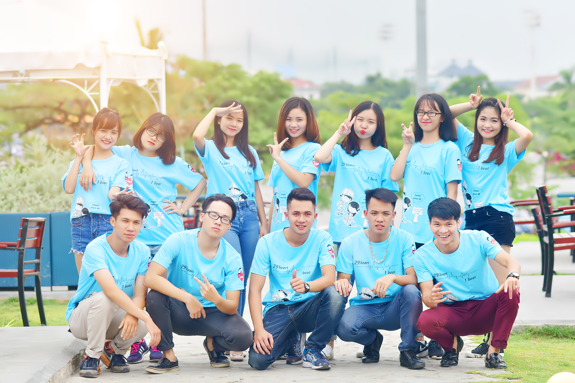 mẫu áo thun team building