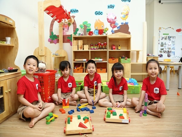 đồng phục mầm non vinschool