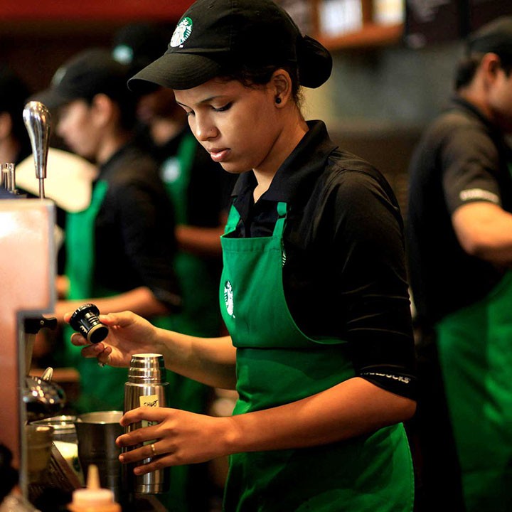 đồng phục nhân viên starbucks