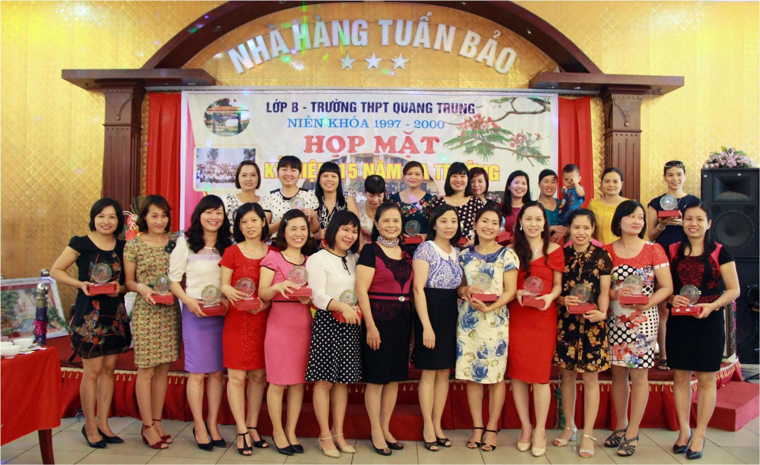 họp lớp nên chơi trò chơi gì