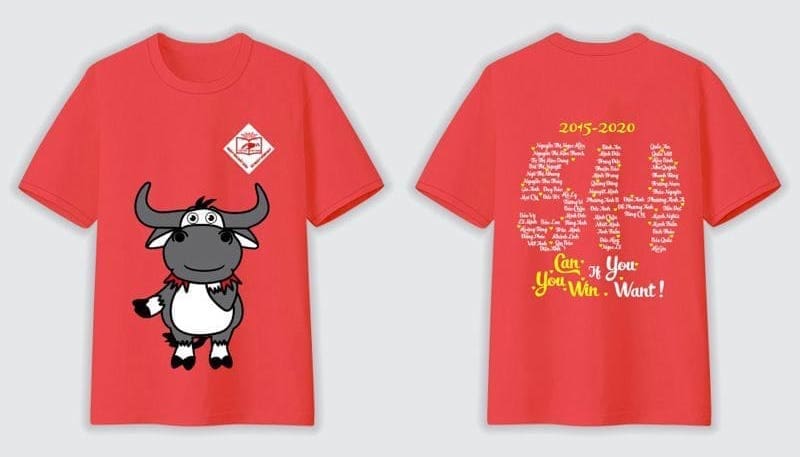 đồng phục màu đỏ