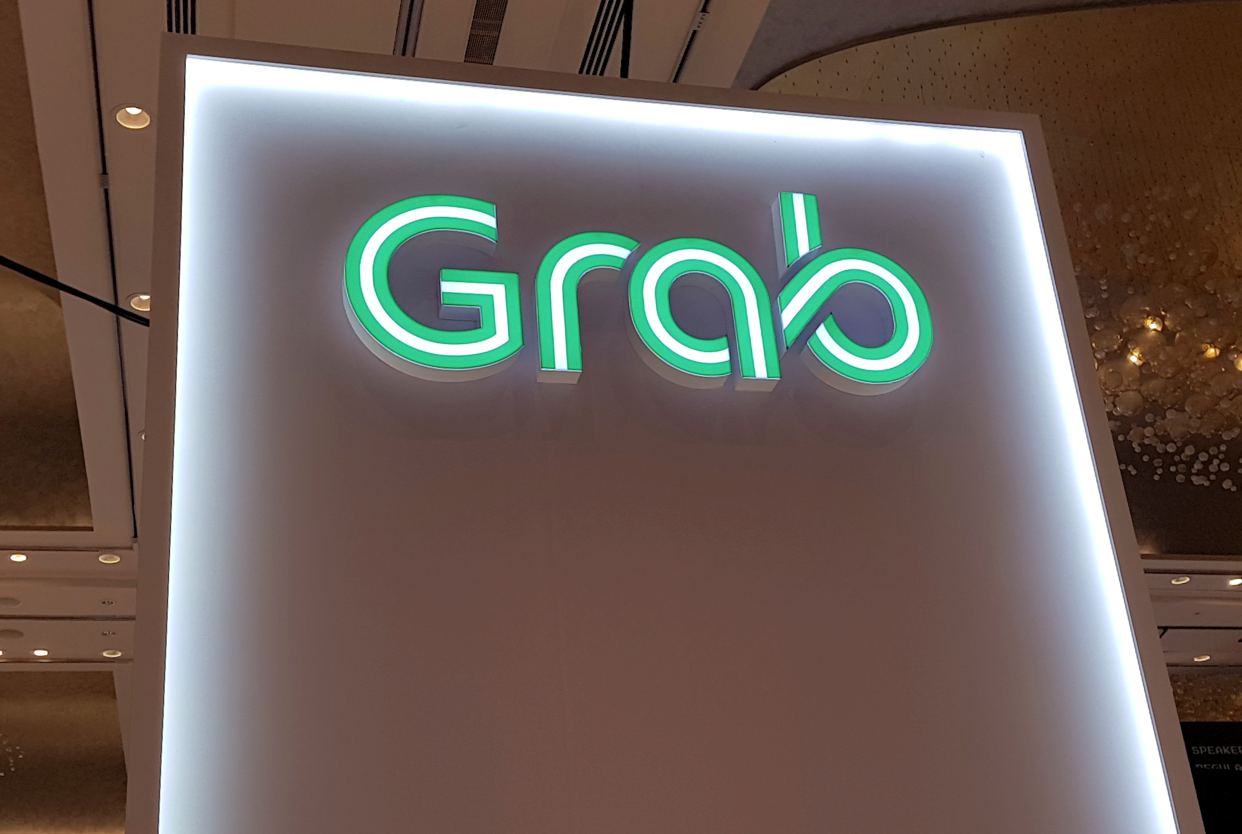 giá đồng phục Grab 2022