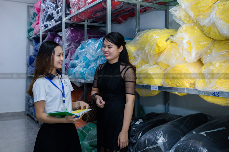 Đồng Phục Bốn Mùa sẽ tư vấn quý khách sản phẩm tốt nhất