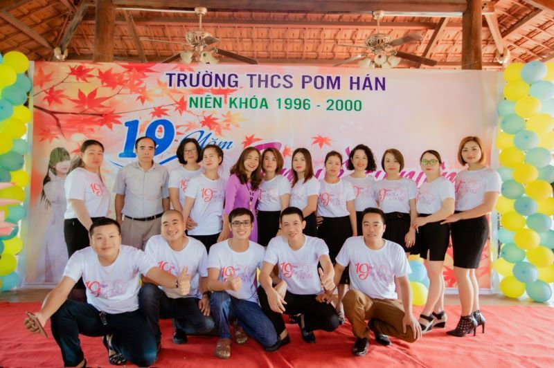 Đồng Phục Bốn Mùa – Chuyên nhận may đồng phục theo xu hướng của khách hàng