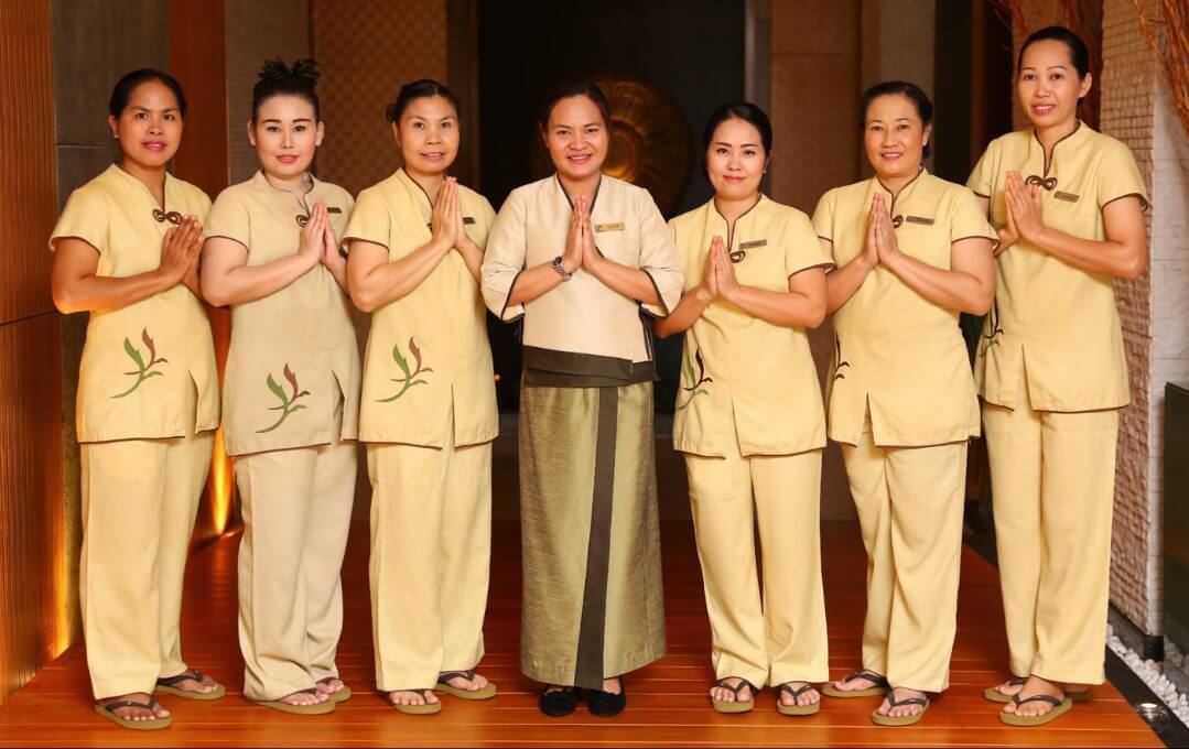 Đồng phục màu vàng Đồng phục màu vàng