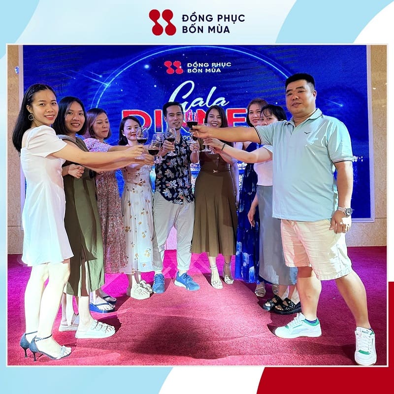 dong phuc bon mua teambuilding 2023 4