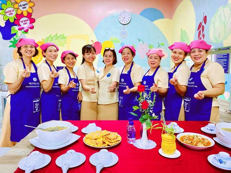 Đồng Phục Cấp Dưỡng Là Gì? Địa Chỉ May Uy Tín | Giá Tốt Nhất 3 Đồng phục Bốn Mùa nhận may đồng phục cấp dưỡng giá tốt