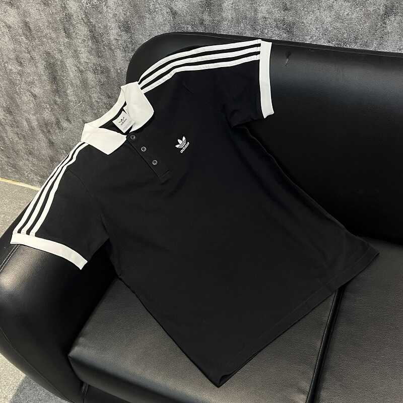 Mẫu polo 3 sọc dáng cổ điển “quốc dân” nhà Adidas