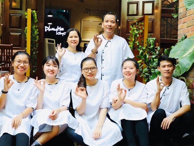 Địa chỉ may đồng phục quán chay cần đảm bảo đủ các tiêu chí về chất lượng, giá thành