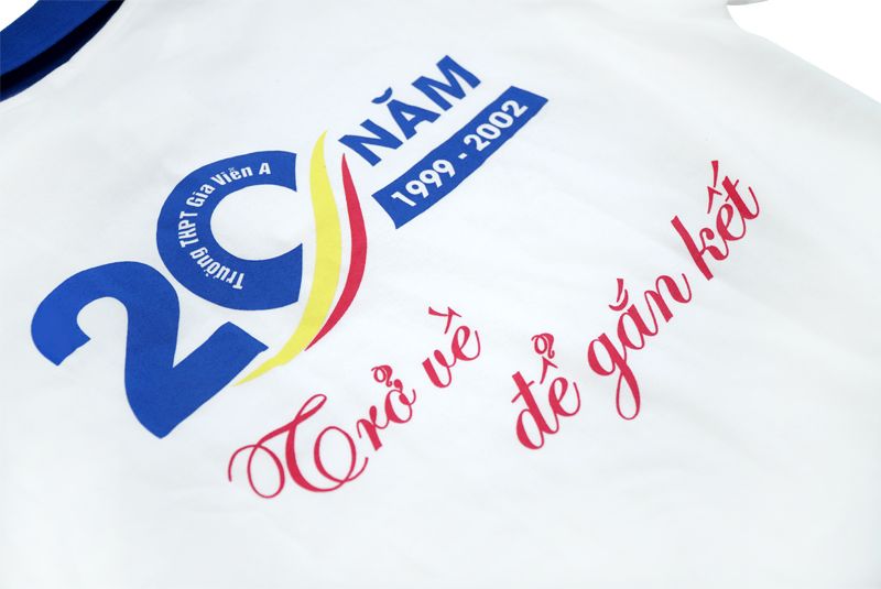 logo ky niem 20 nam ra truong 8