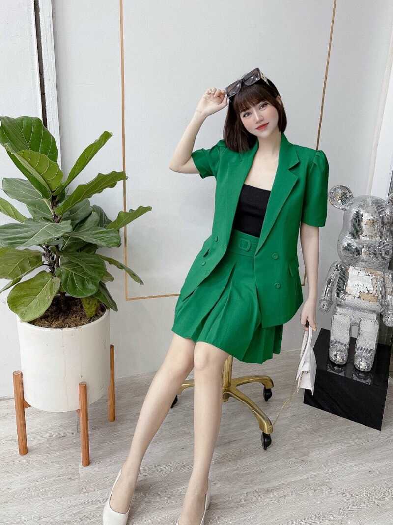 Bật mí top 5+ những bộ vest nữ cộc tay đẹp cho ngày hè oi nóng 2 Set vest nữ cộc tay cá tính