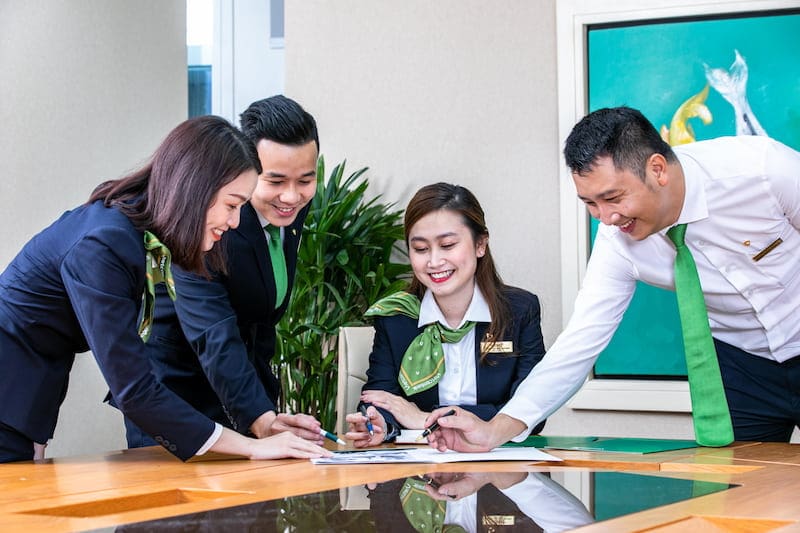 dong-phuc-vietcombank