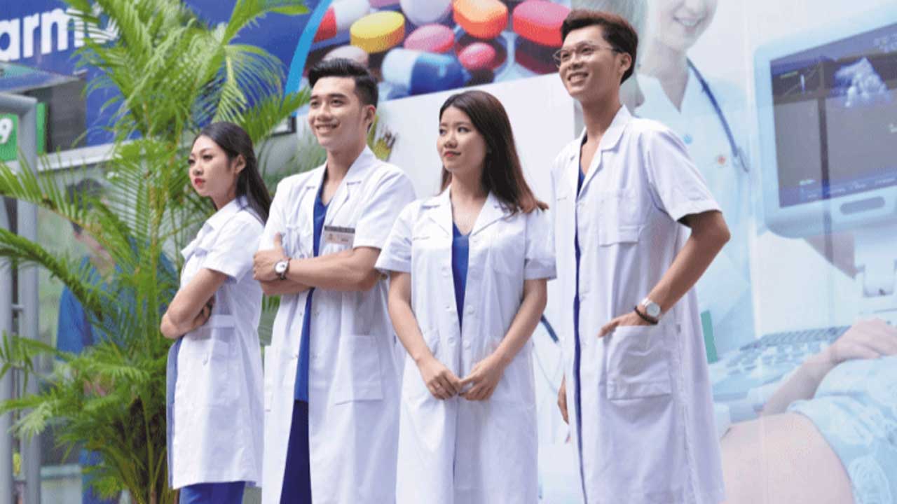 Mẫu đồng phục y tá blouse điều dưỡng đẹp đạt chuẩn 11 Mẫu đồng phục y tá điều dưỡng