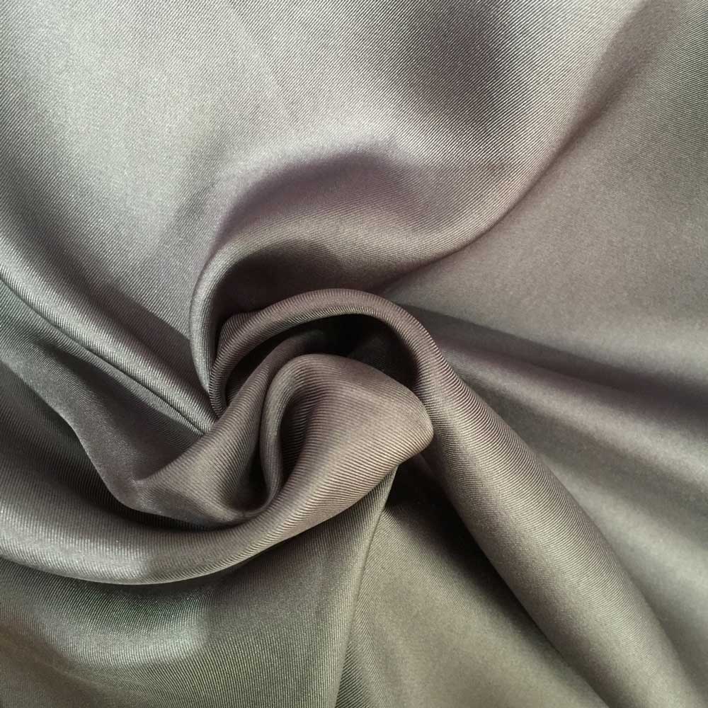 Lụa Twill là chất liệu được dệt theo kiểu đan chéo