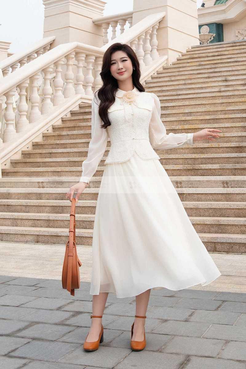 Áo peplum và chân váy dài là set đồ lý tưởng cho tuổi trung niên