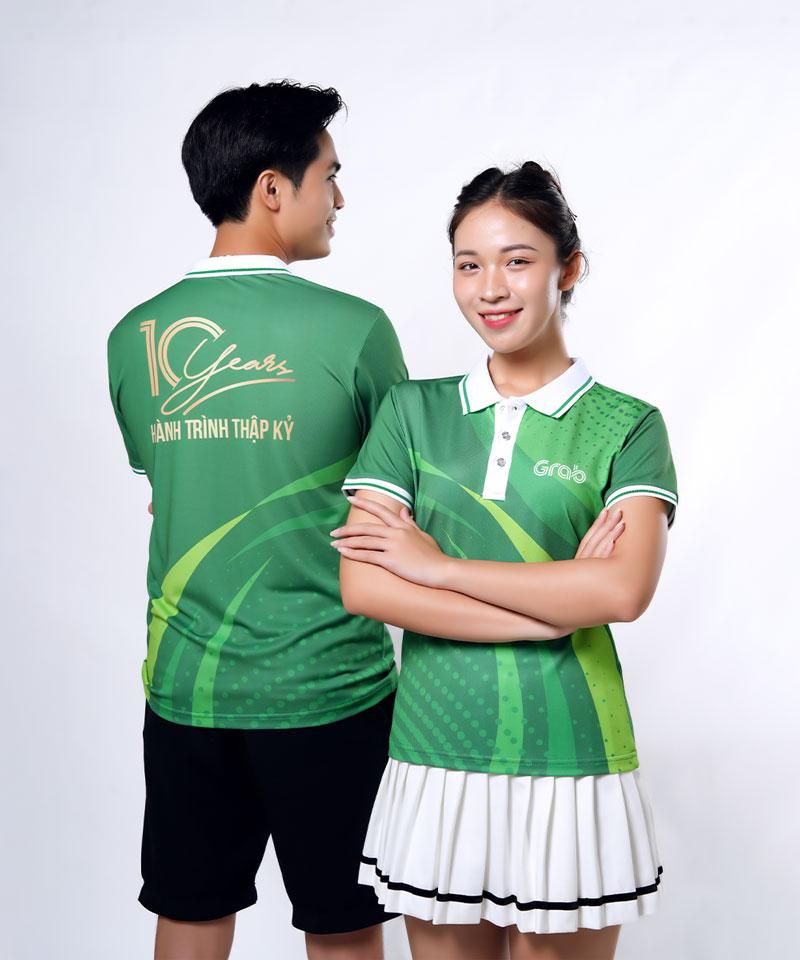 Đồng Phục Teambuilding Thương Hiệu Grab 10 Phần logo thương hiệu GRAB ở phần ngực trái, slogan sau lưng và các họa tiết đều được Đồng Phục Bốn Mùa in bằng công nghệ in 3D hiện đại