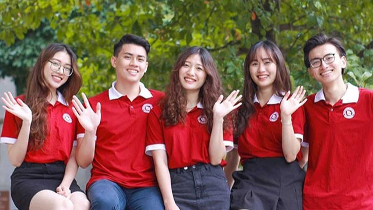 Mẫu áo đồng phục trường Ngoại Thương
