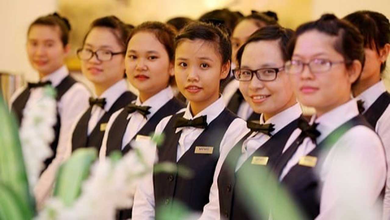 May Đồng Phục Nhà Hàng Tiệc Cưới Chuyên Nghiệp | Báo Giá 2025 5 Địa chỉ may đồng phục nhà hàng tiệc cưới