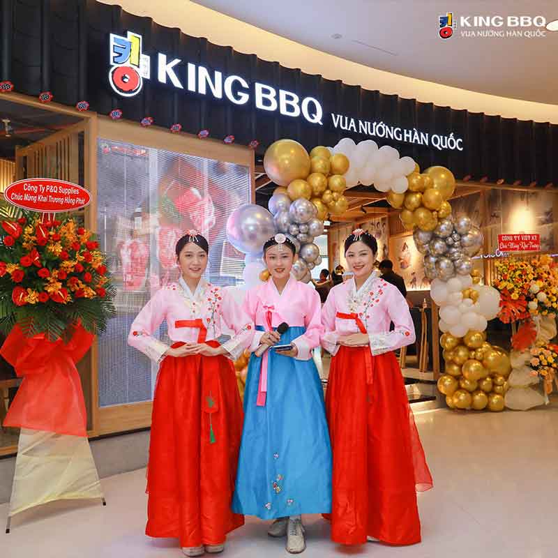 Đồng phục Hanbok nhân viên lễ tân nhà hàng King BQQ