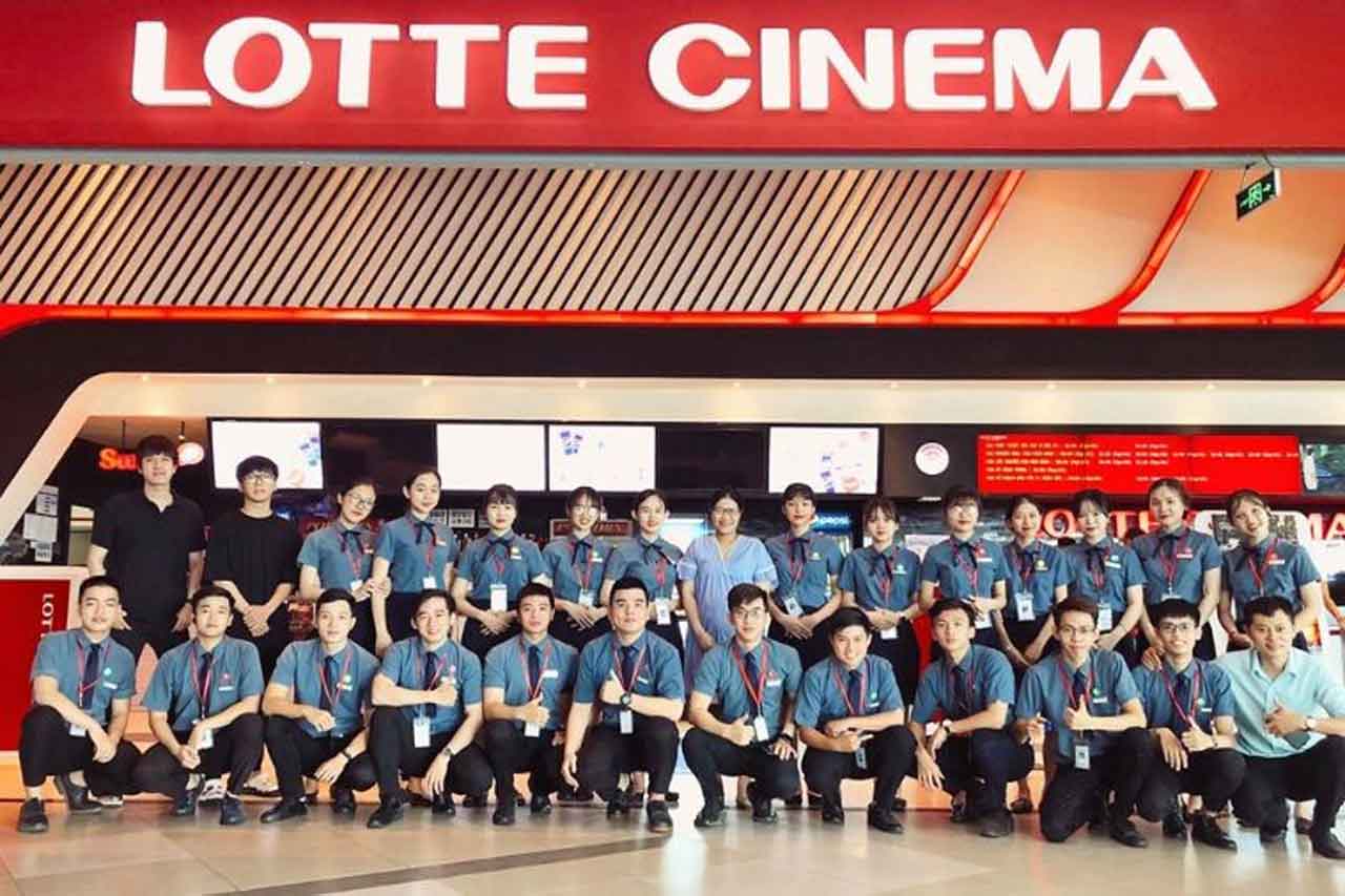 Kiểu dáng đồng phục Lotte Cinema