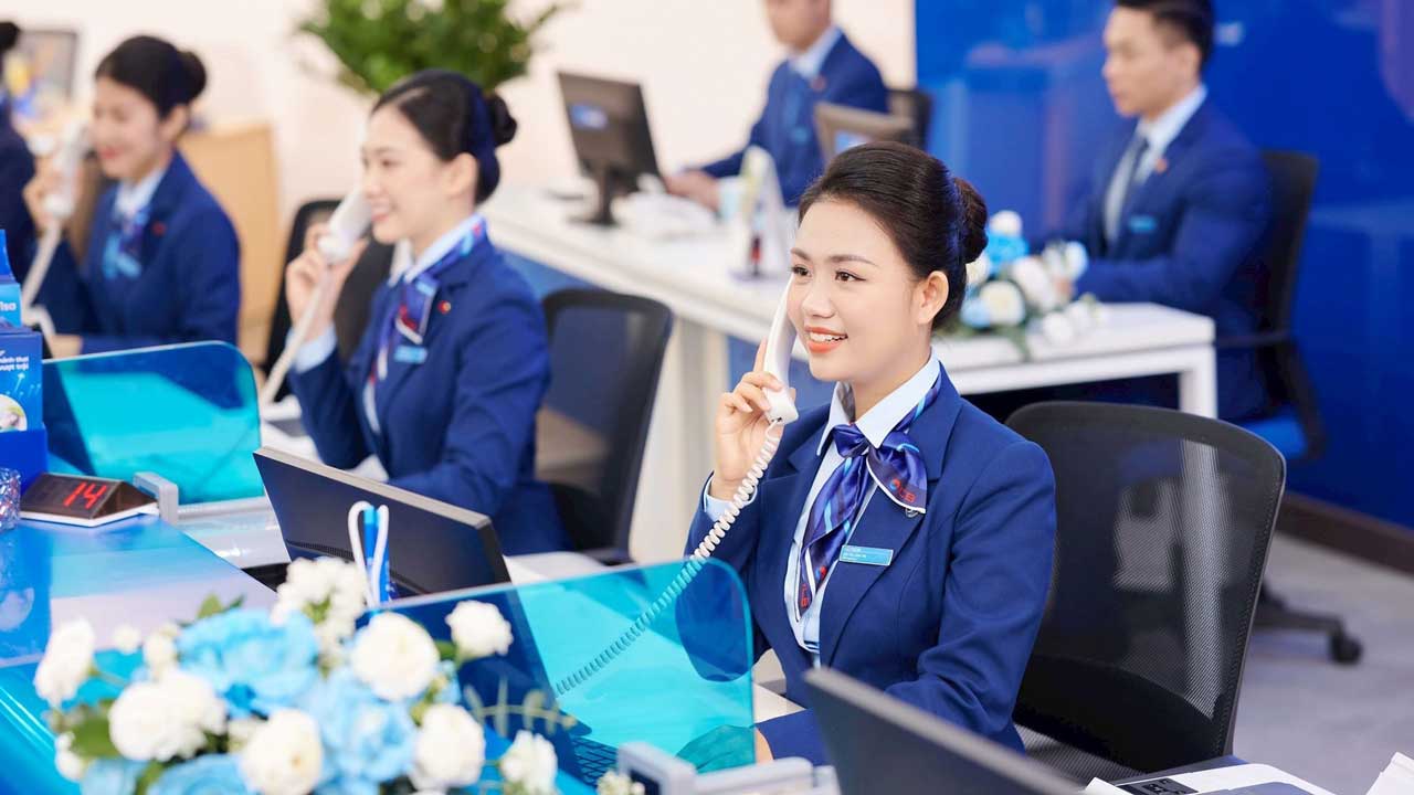 Đồng phục ngân hàng NCB mang đậm bản sắc doanh nghiệp