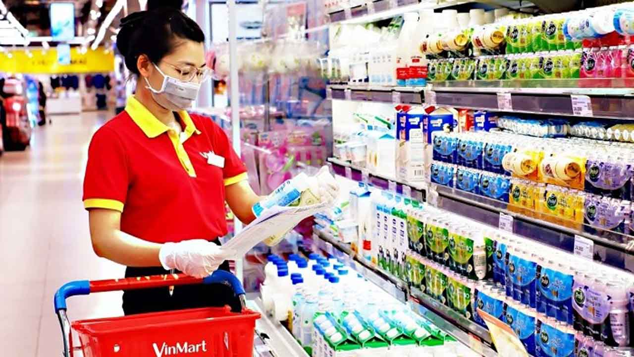 TOP 5 + Mẫu đồng phục siêu thị chuyên nghiệp và bắt mắt 