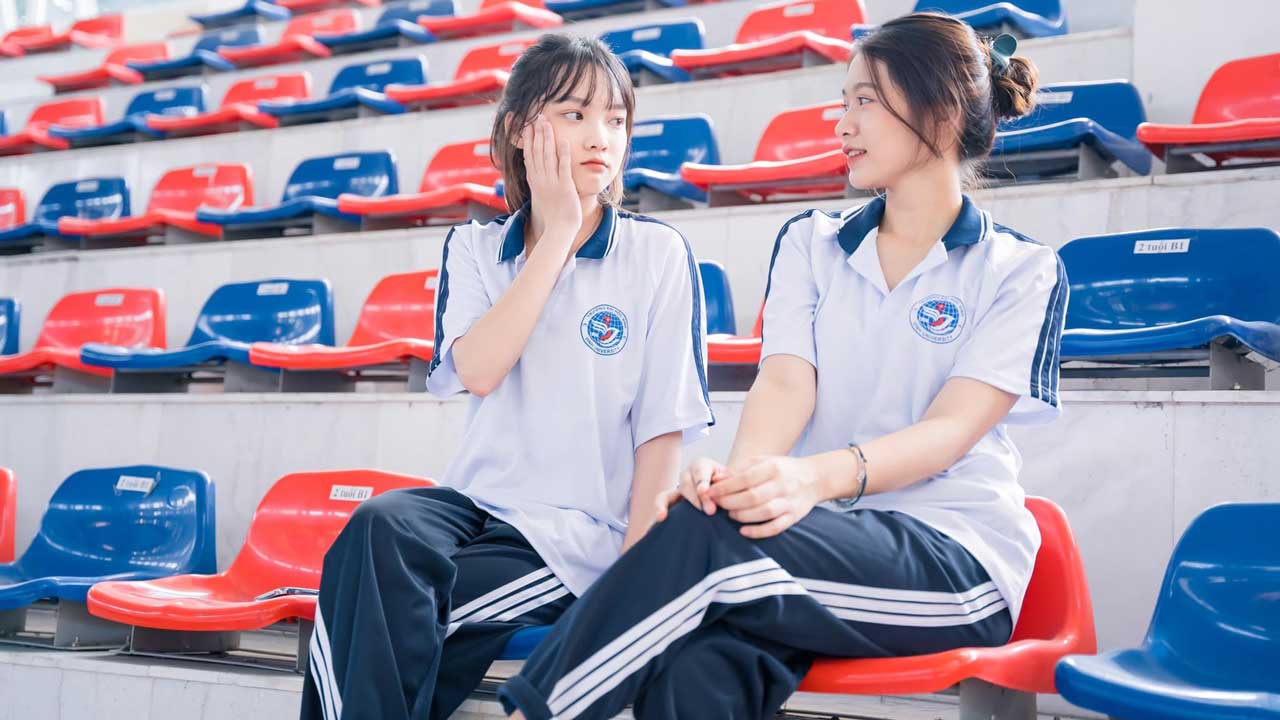 May đồng phục đại học Vinh