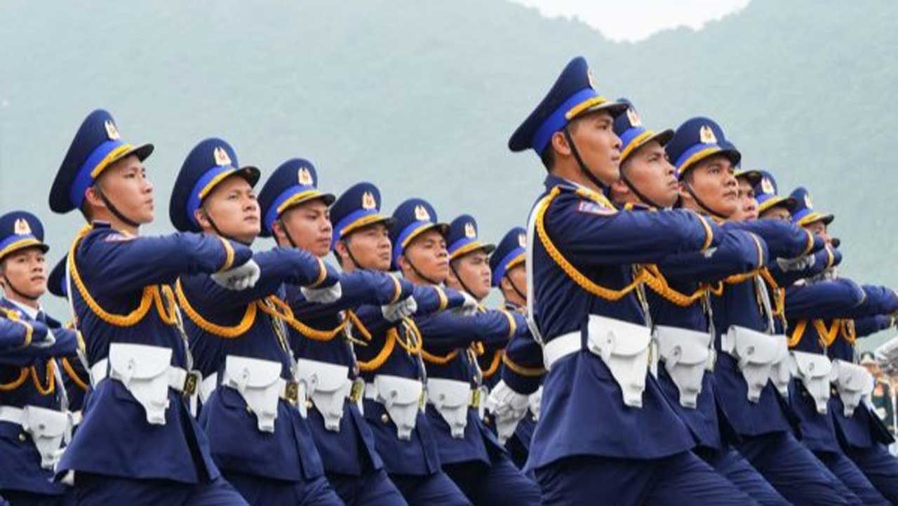 Trang phục chiến sĩ cảnh sát biển Việt Nam, quân hàm, quân hiệu và mũ