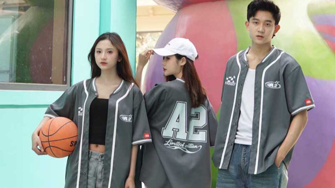 10+ Mẫu áo lớp sơ mi phong cách và hot trend nhất hiện nay