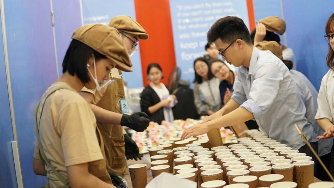 Đồng phục trà sữa Phê La
