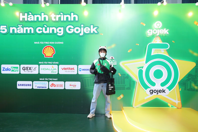 Đồng Phục Bốn Mùa xưởng nhận may áo khoác đồng phục Gojek