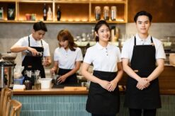 Áo Đồng Phục Trắng Phối Tạp Dề Đen Cho Nhân Viên Nhà Hàng 7 VIN 1069