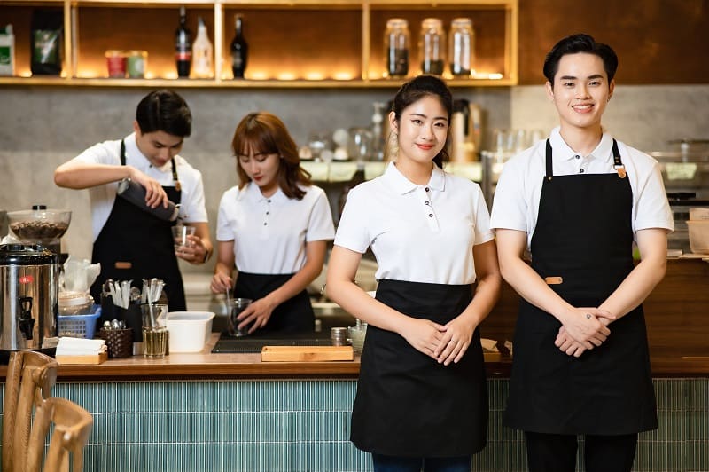 Áo Đồng Phục Trắng Phối Tạp Dề Đen Cho Nhân Viên Nhà Hàng 4 Áo Đồng Phục Trắng Phối Tạp Dề Đen Cho Nhân Viên Nhà Hàng - Ảnh 4