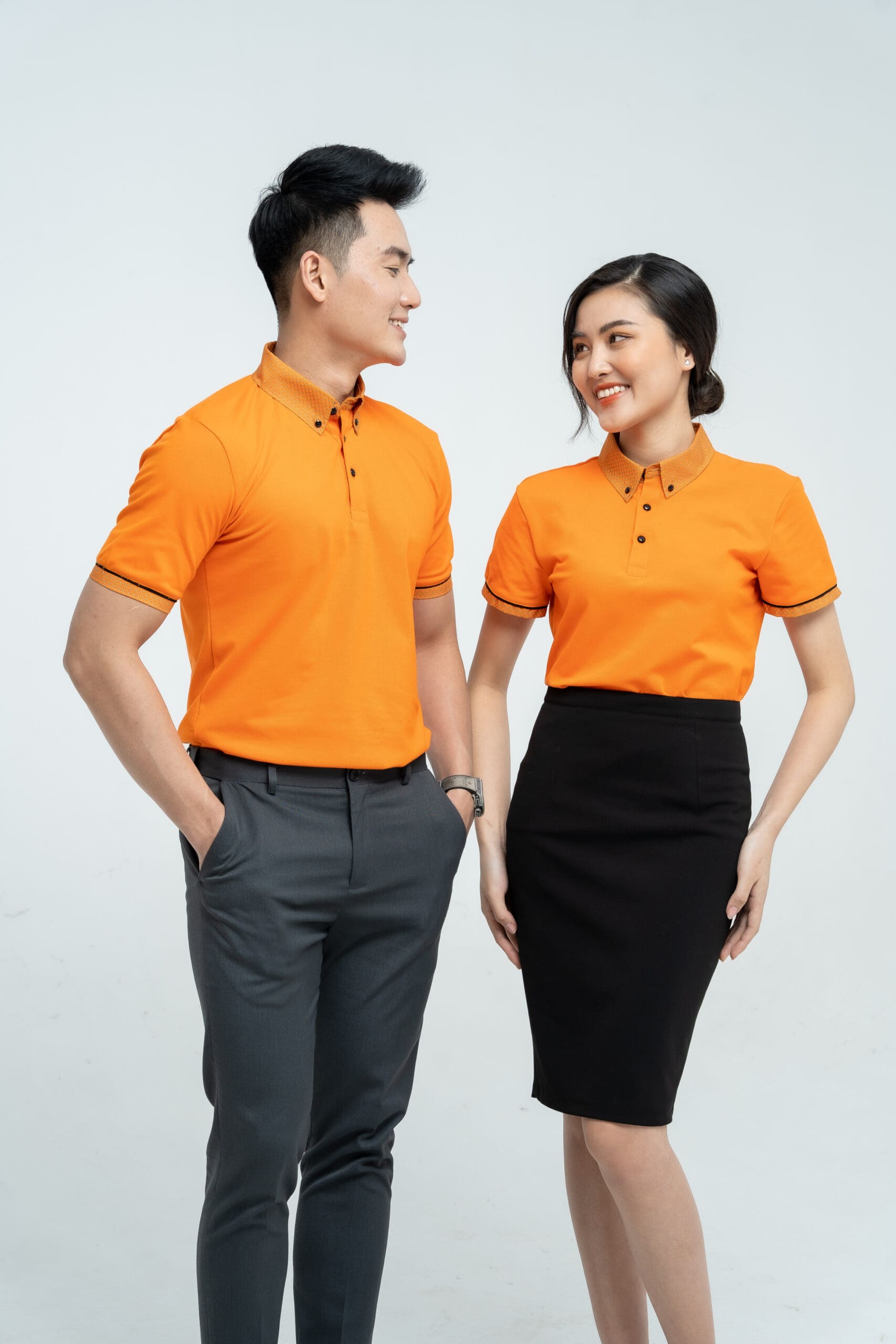 Áo thun có cổ đồng phục công ty màu cam, cổ họa tiết 4 Áo thun có cổ đồng phục công ty màu cam, cổ họa tiết - Ảnh 4