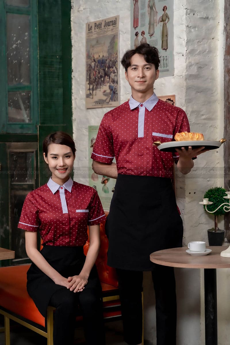 Áo đồng phục và tạp dề nhân viên màu đỏ Phối cổ xanh 3 Áo đồng phục và tạp dề nhân viên màu đỏ Phối cổ xanh - Ảnh 3