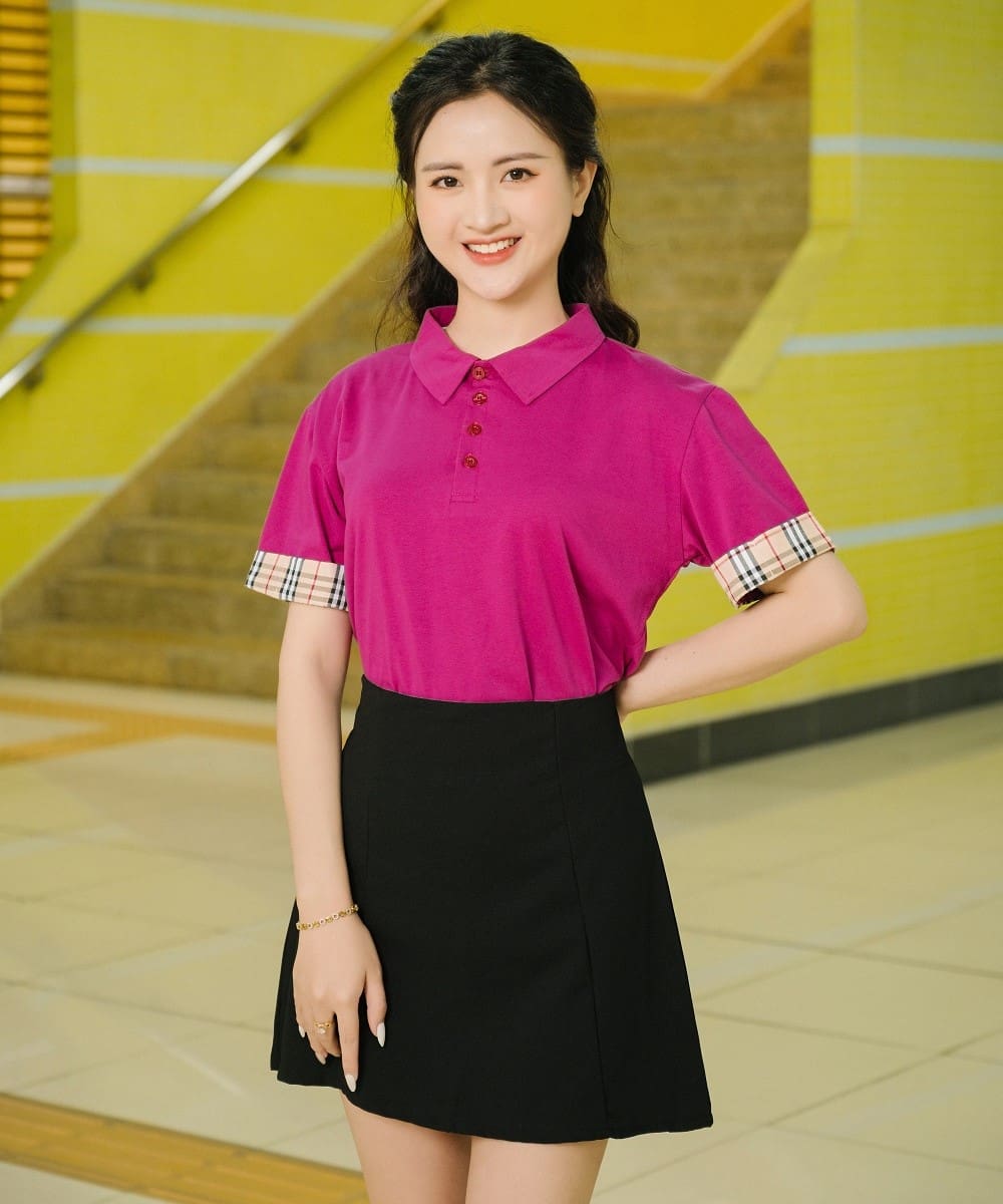 Áo thun đồng phục công ty màu hồng đậm phối kẻ tay 2 Áo thun đồng phục công ty màu hồng đậm phối kẻ tay - Ảnh 2
