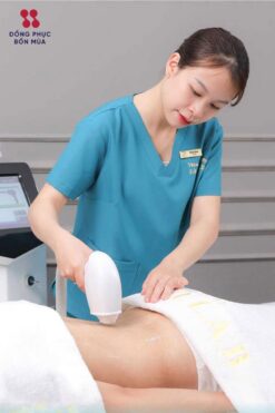 Màu sắc đồng phục áo Spa màu xanh