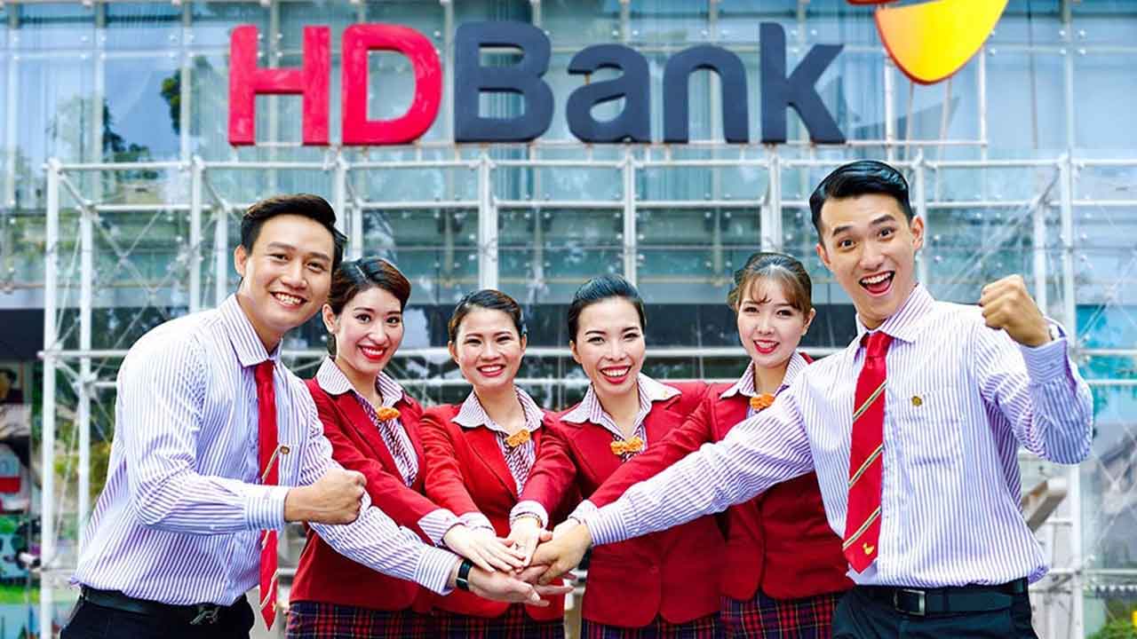 Top 4+ Đồng phục ngân hàng HD Bank thời thượng, cao cấp 18 Áo đồng phục ngân hàng HD Bank