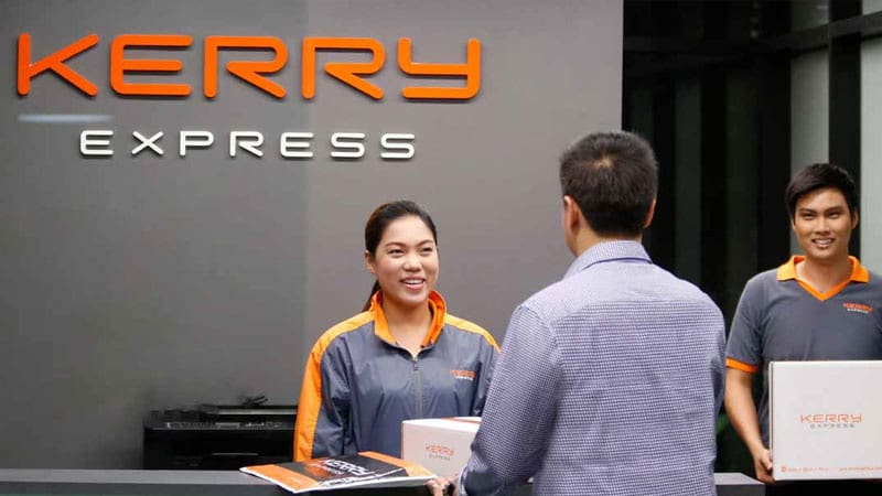 Đồng phục áo khoác gió công ty vận chuyển