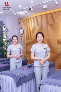 Màu sắc đồng phục áo spa tông màu ghi trắng nhẹ nhàng