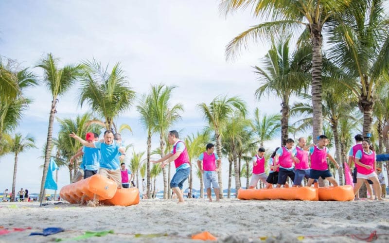 Top 7+ Trò Chơi Team Building Trên Biển Thú Vị Nhất 2025 10 Bãi biển lý tưởng để tổ chức team building