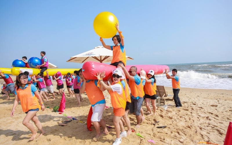 [Gợi Ý] 4 Mẫu Kịch Bản Team Building Chuyên Nghiệp Nhất 2025