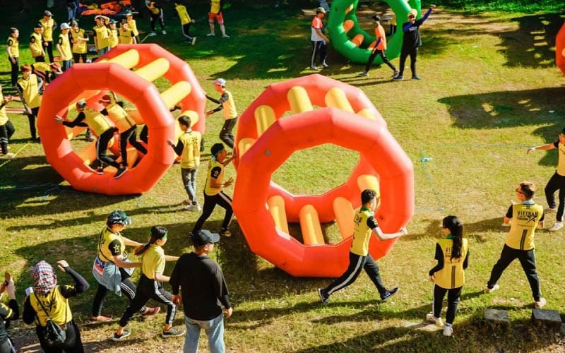 Top 7+ Trò Chơi Team Building Trên Biển Thú Vị Nhất 2025 3 Game team building trên biển bánh xe khổng lồ