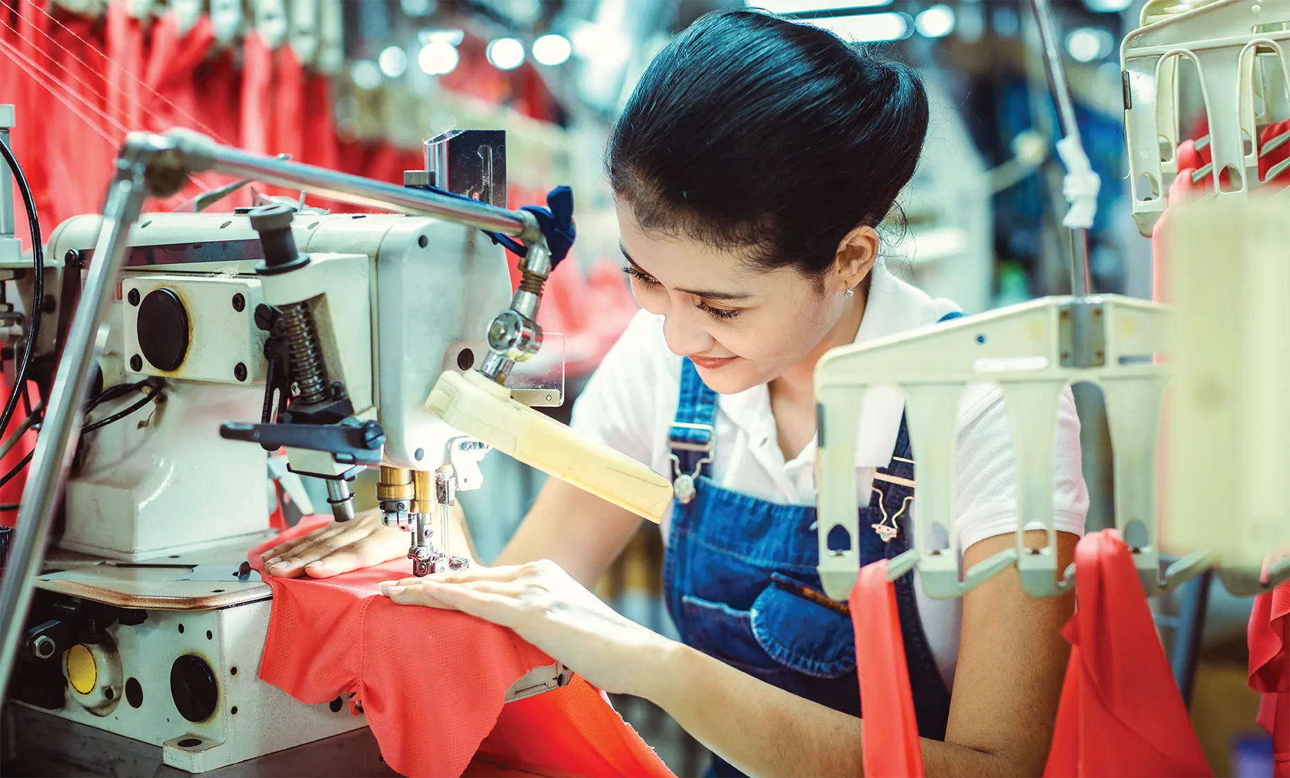 Xưởng May Đồng Phục tại Quận 8 Uy Tín | Giá Rẻ – Thiết Kế Miễn Phí
