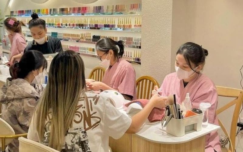 Đặt May Đồng Phục Tiệm Nail Đẹp | Báo Giá Tốt Nhất 2025