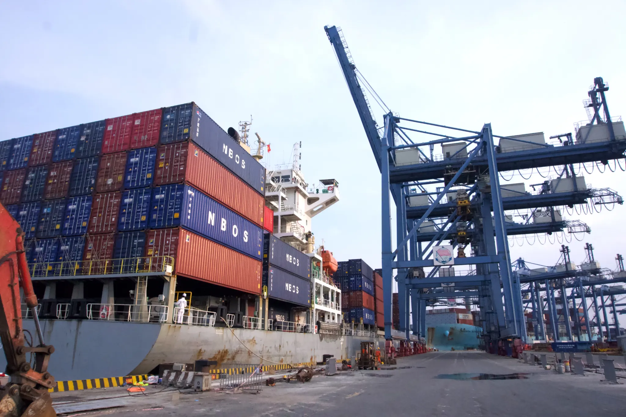 Năm 2024, kim ngạch xuất khẩu ngành dệt may Việt Nam ước đạt khoảng 44 tỷ USD, tăng 11,26% so với năm 2023