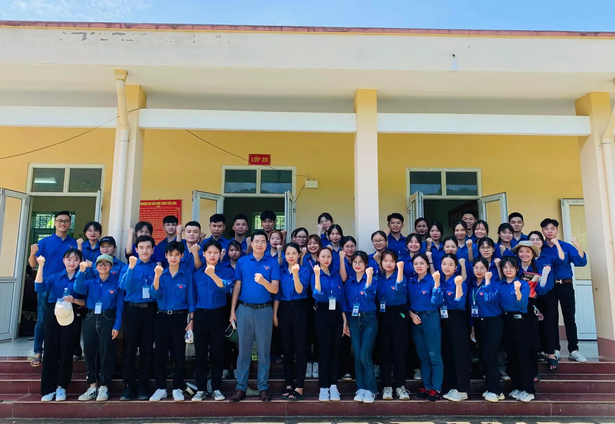 Đặt May Áo Thun Đồng Phục Tình Nguyện | Giá Tốt – Giao Nhanh