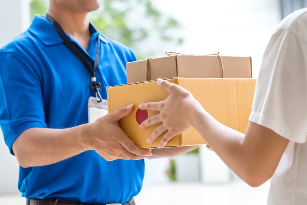 Giao hàng toàn quốc, đúng hẹn, đúng số lượng